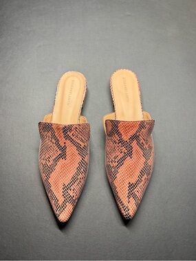 Huma Blanco Pointed Snake-Print Slip-On Mules in Rust size 40
